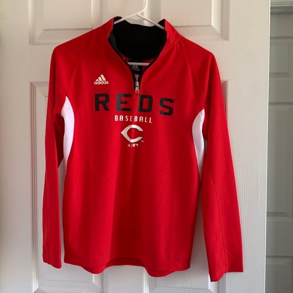 Boys medium, Reds pullover - Picture 1 of 3